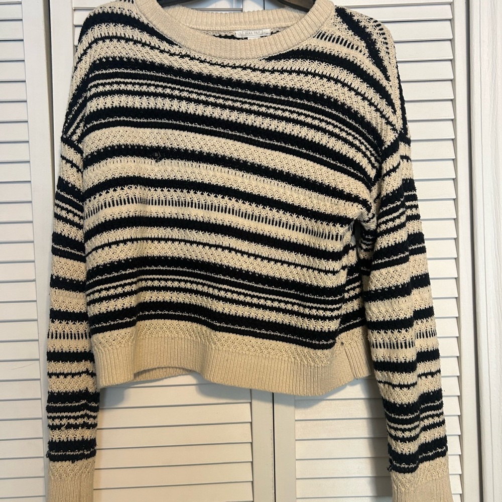 Tilly's Black and Cream Crew Neck Sweater